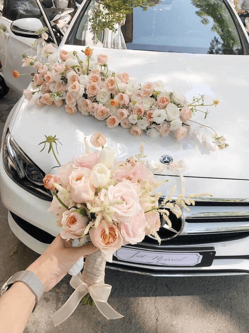 C26 Combo Hoa cầm tay cô dâu và Xe hoa cưới màu pastel