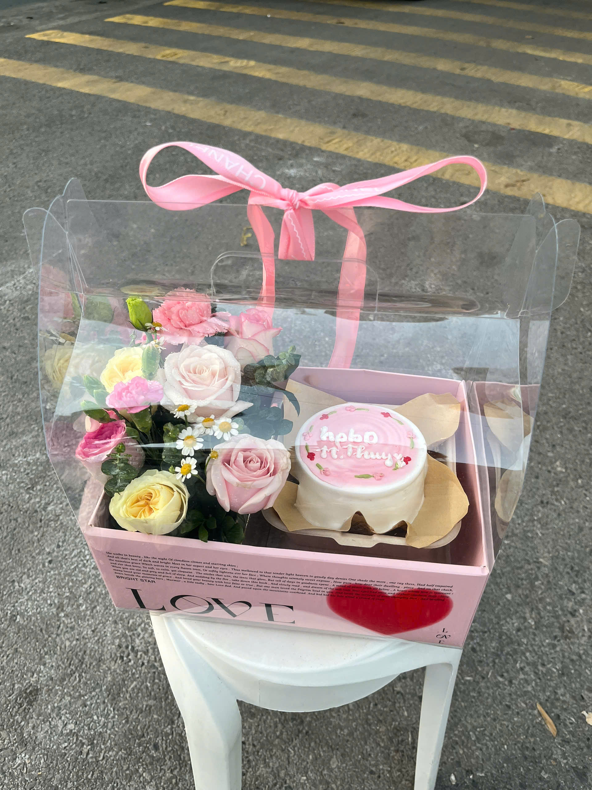 S11 Combo Hoa tươi và Bánh kem tặng sinh nhật các dịp