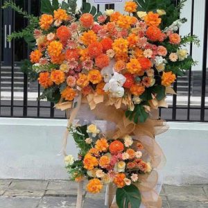k01 kệ hoa 2 tầng tone đỏ cam rực rỡ mừng khai trương tại bắc ninh